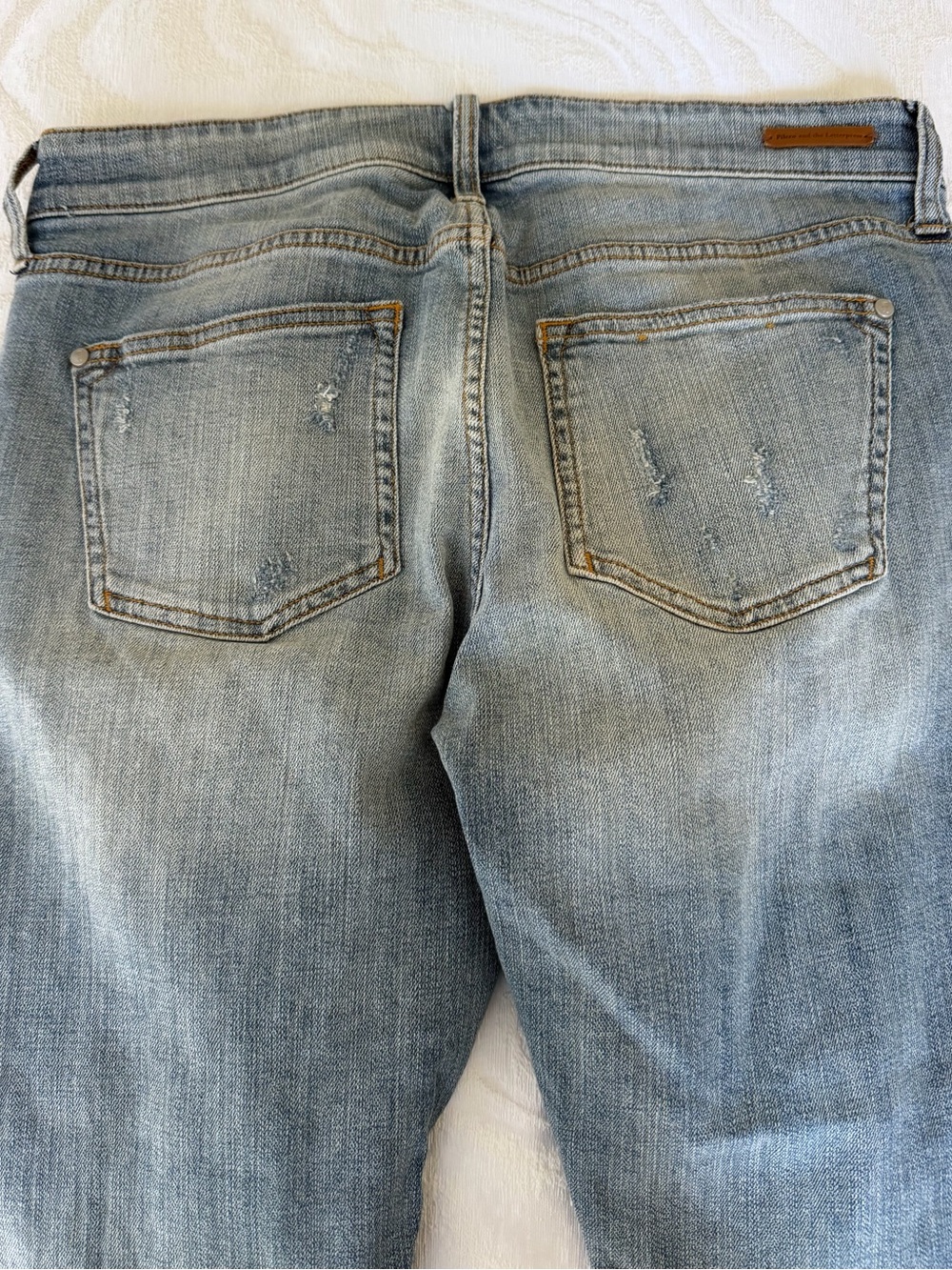 Pilcro Anthropologie Distressed Embellished Boyfriend Jeans Sz 29 - Picture 5 of 6